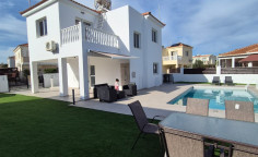 Private Luxury Villa with Pool – Ayia Thekla (300m from the Beach)