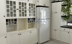 Spacious three bedroom upper house apartment 
