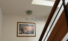 Spacious three bedroom upper house apartment 