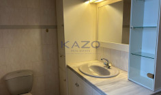 Spacious three bedroom upper house apartment 