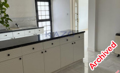 Spacious three bedroom upper house apartment 