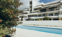 4 bedroom penthouse roof garden panoramic sea views for rent Limassol 