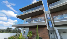 Two bedroom flat for sale in Tseri