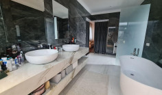 6 beds house for sale in Engomi