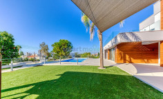 4 bedroom villa for sale Agios Tychonas Limassol 