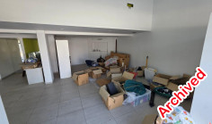 Spacious commercial for rent in Agioi Omologites