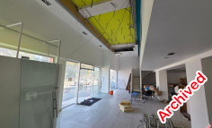 Spacious commercial for rent in Agioi Omologites