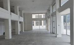 Large commercial to rent in Agioi Omologites Large commercial to rent in Agioi Omologites