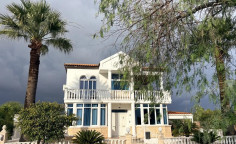 Spacious 3 bedrooms house for sale in Frenaros