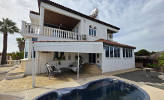Spacious 3 bedrooms house for sale in Frenaros