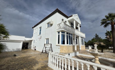 Spacious 3 bedrooms house for sale in Frenaros