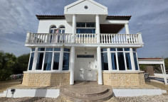 Spacious 3 bedrooms house for sale in Frenaros