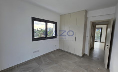 Modern unfurnished two bedroom apartment in sunny Columbia 