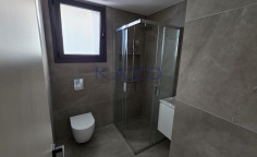 Modern unfurnished two bedroom apartment in sunny Columbia 