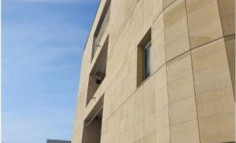Beautiful commercial to buy Strovolos
