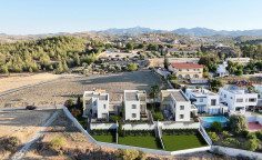 Spacious 4 bedroom house for sale in Politiko