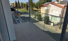 Large 4 bedroom apartment to rent in Engomi
