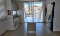 Large 4 bedroom apartment to rent in Engomi