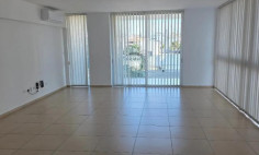 Large 4 bedroom apartment to rent in Engomi