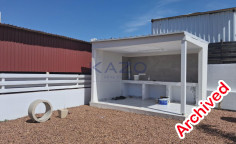 Spacious Moni bungalow with sea view 