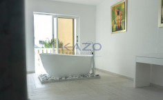 Spacious six bedroom villa in peaceful Akrounta area 
