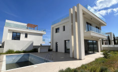 Spacious 3 beds house for sale in Protaras