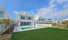 Large 6 bedroom house for sale in Protaras