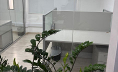 Lovely commercial to rent in Strovolos