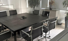 Lovely commercial to rent in Strovolos