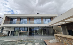 Luxury 5 bedroom house for sale in Dali
