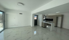 Spacious 2 bedroom apartment to rent in Palouriotissa