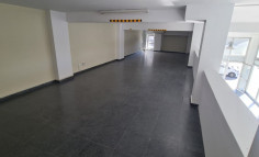 Spacious commercial to rent in Lykabittos