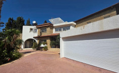 4 house for sale in Paralimni