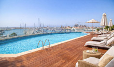 Seafront apartment in Agios Antonios with pool Seafront apartment in Agios Antonios with pool
