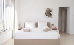 6 bed house to rent in Ayia Napa