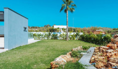 6 bed house to rent in Ayia Napa