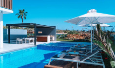 6 bed house to rent in Ayia Napa
