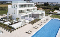 3 bed apartment to rent in Ayia Napa