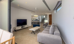 5 bedrooms house to rent in Ayia Napa