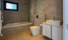 5 bedrooms house to rent in Ayia Napa