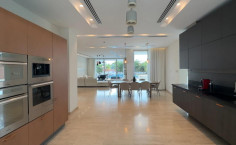 6 bedrooms house to rent in Ayia Napa