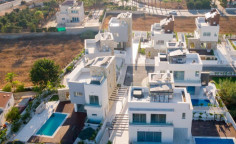 4 bed house to rent in Ayia Napa