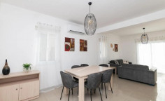 3 bedrooms house to rent in Pernera