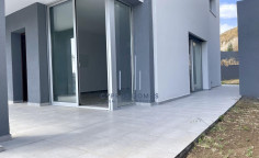 New villa for sale with swimming pool in Parekklisia area 