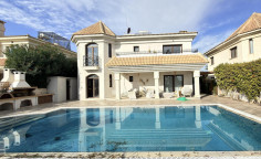5 bed house for sale in Kapparis