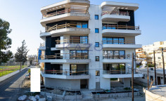 Modern apartment with 2 bedrooms in Larnaka city center 