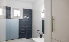 Spacious 2 bedrooms apartment to rent in Agioi Omologites