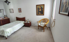8 bedroom house for sale in Aglantzia