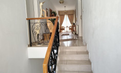 8 bedroom house for sale in Aglantzia