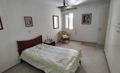 8 bedroom house for sale in Aglantzia